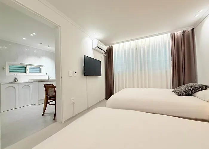 The Scape Hongdae 3*